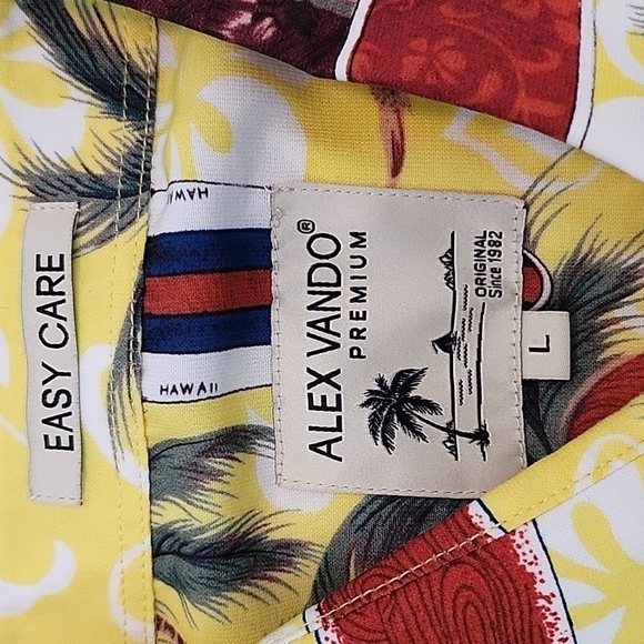 MEN'S HAWAIIAN SHIRT SIZE LARGE, EASY CARE BYE, ALEX VANDO. - Picture 3 of 6